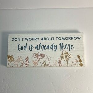 Sincere Surroundings Wood Sign - Inspirational Quote